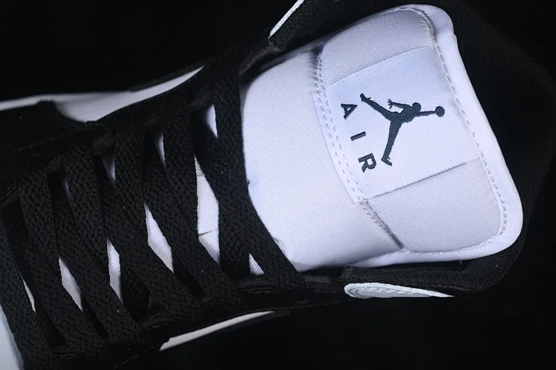 All categories Air Jordan Jordan series basketball shoes Air Jordan 1 Mid G version pure original Air Jordan 1 Mid AJ1 Joe 1 black and white gray mid-top cultural casual sneakers DQ8426-002